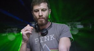 Alex Warp (Cantante, músico, DJ, productor, promotor y performer)
